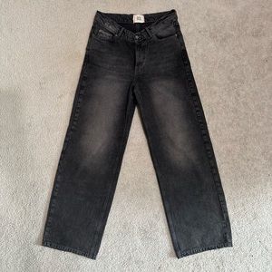 Urban Outfitters BDG, dipped v wide leg jeans